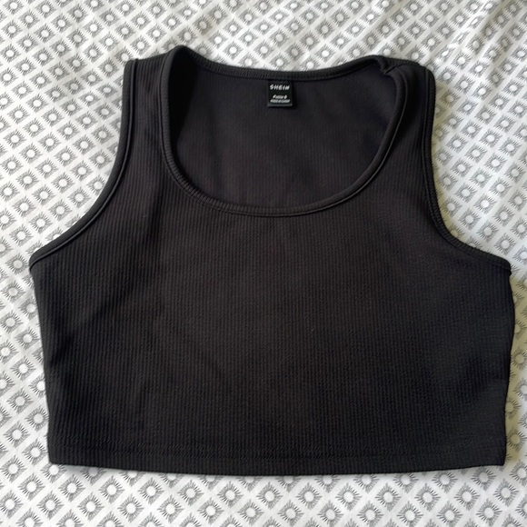 Shein size small petite crop top - Picture 3 of 3